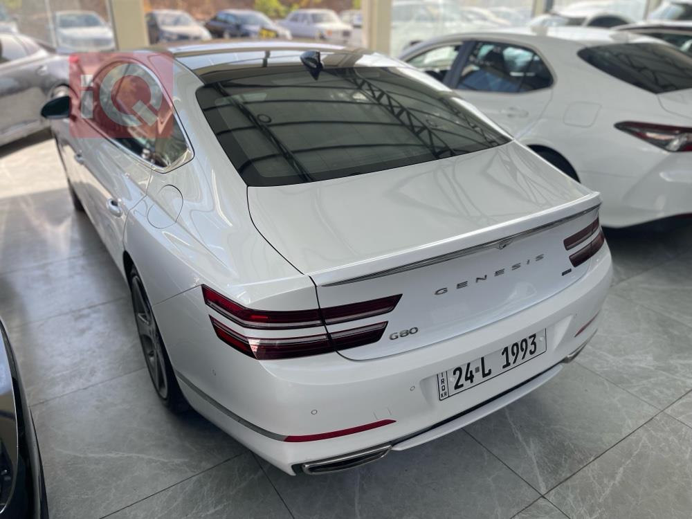 جنسس G80